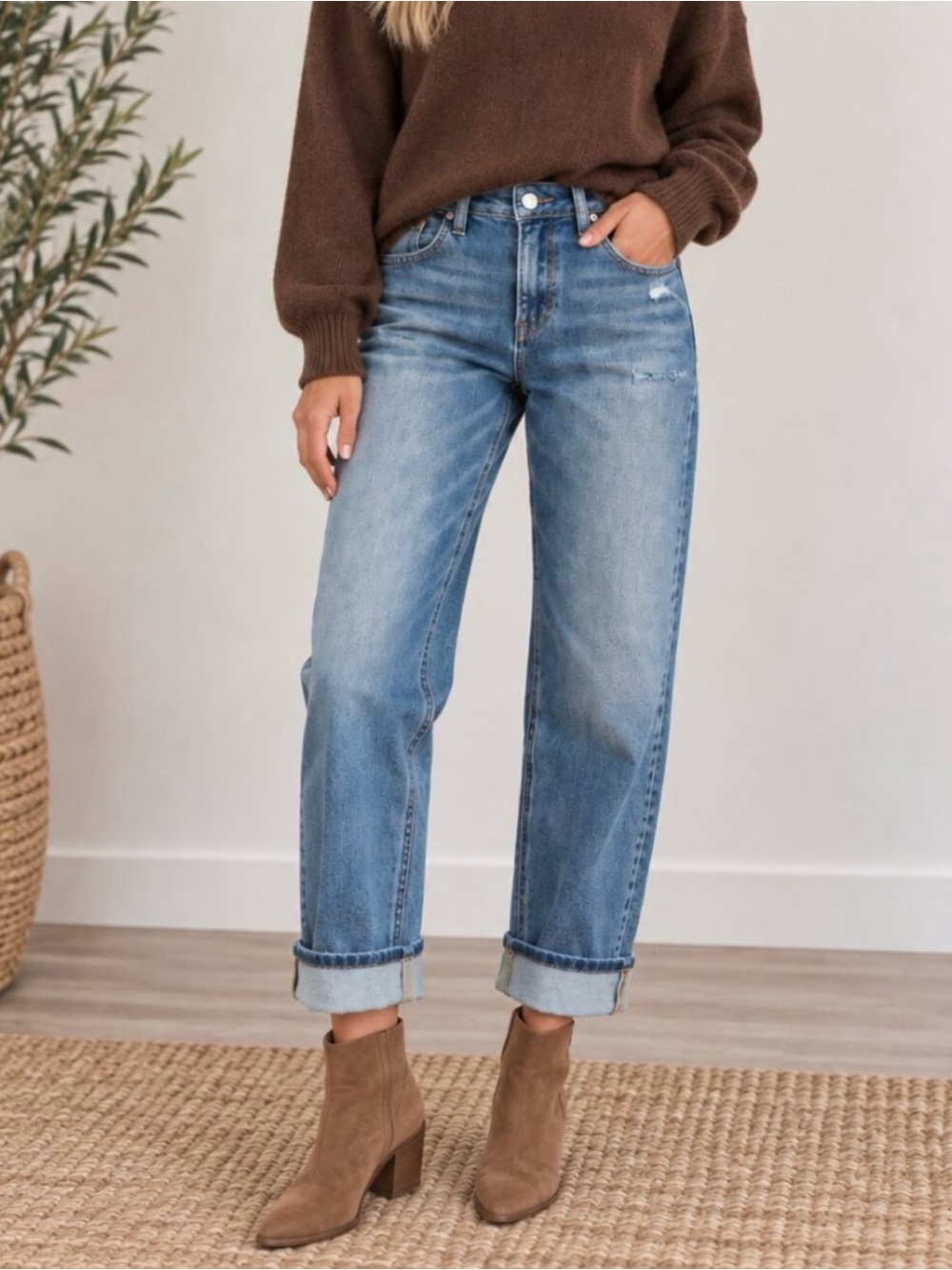 RISEN Boyfriend Jeans Cropped Cuffed Distressed Stretch Denim NWT 3/26